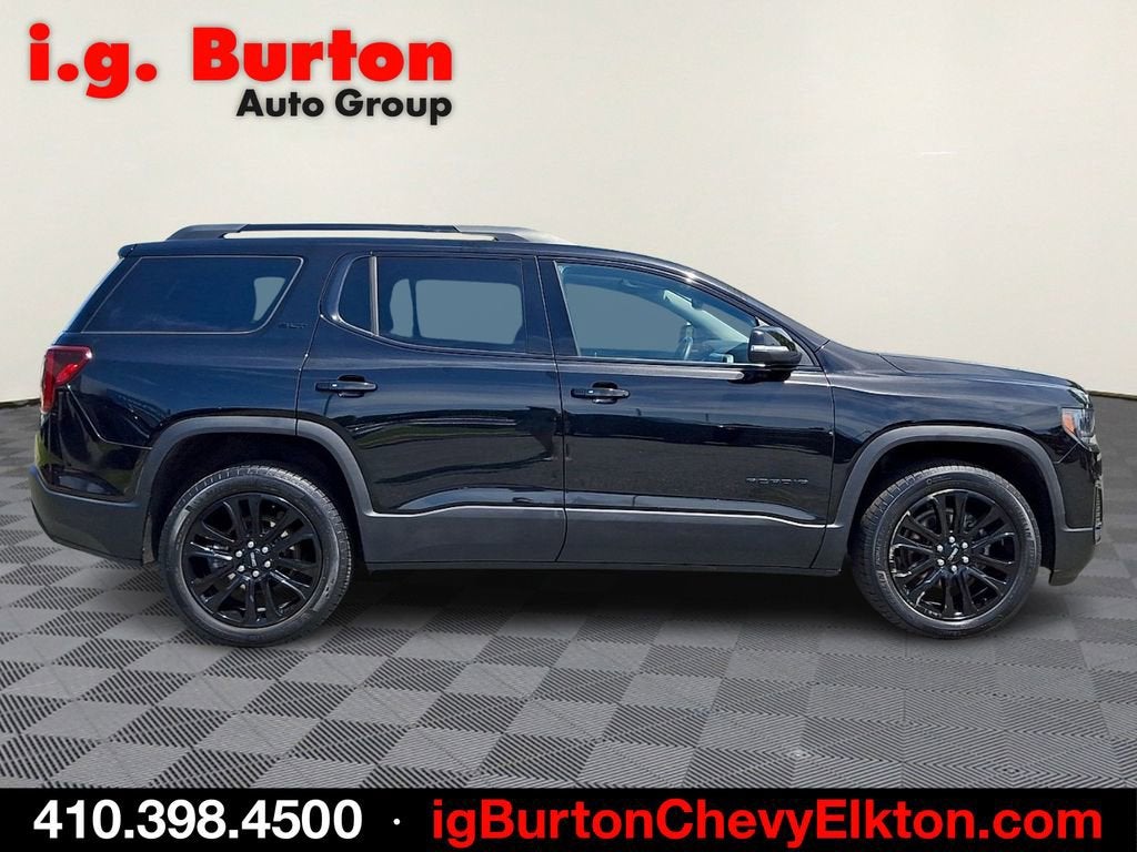 2023 GMC Acadia SLT