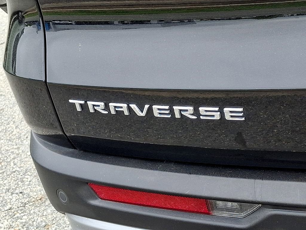 2024 Chevrolet Traverse LT