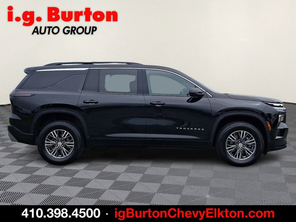 2024 Chevrolet Traverse LT