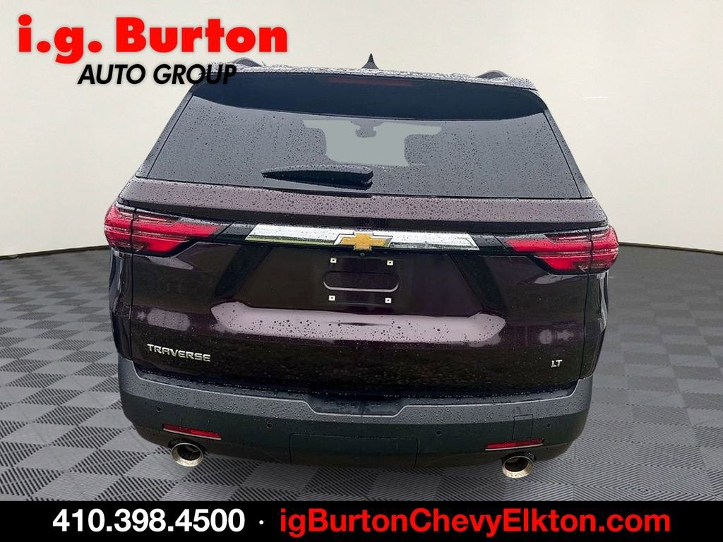 2022 Chevrolet Traverse LT Cloth