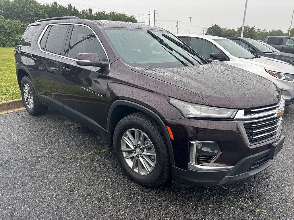 2022 Chevrolet Traverse LT Cloth