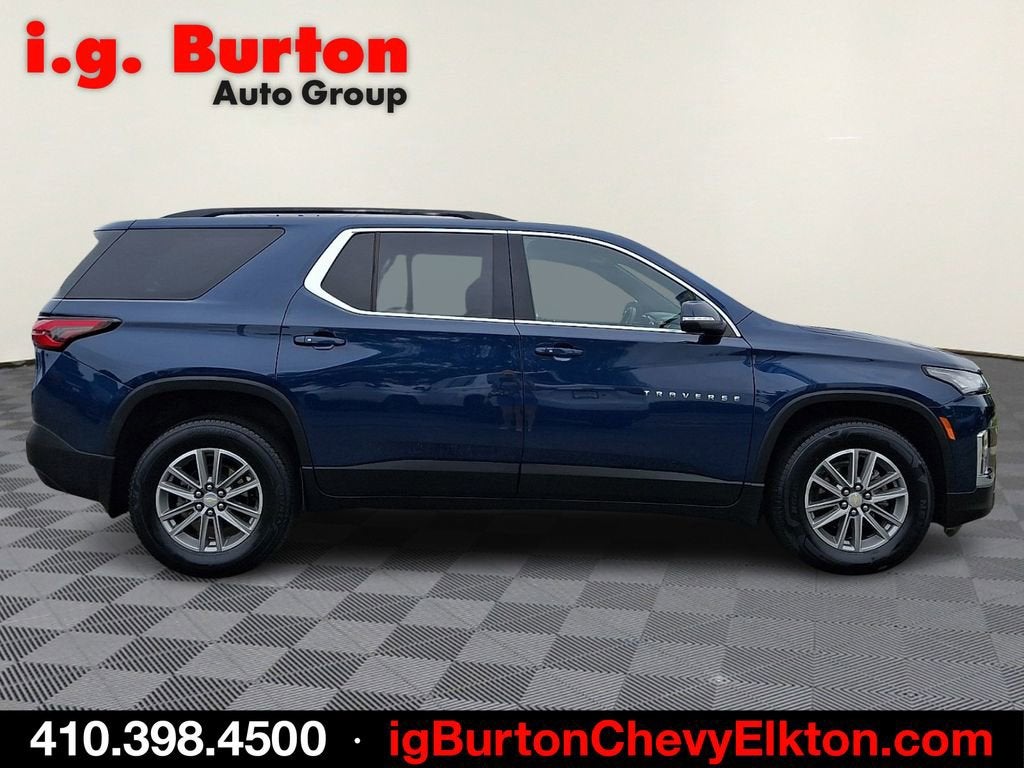 2023 Chevrolet Traverse LT Cloth