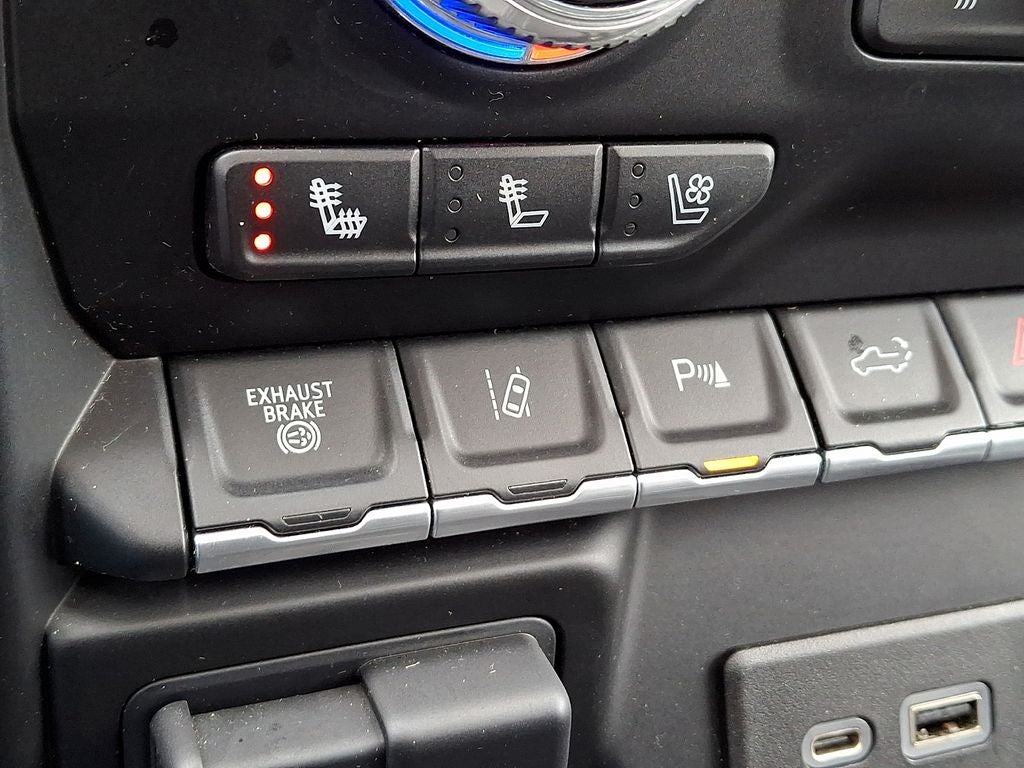 2022 GMC Sierra 3500HD Denali