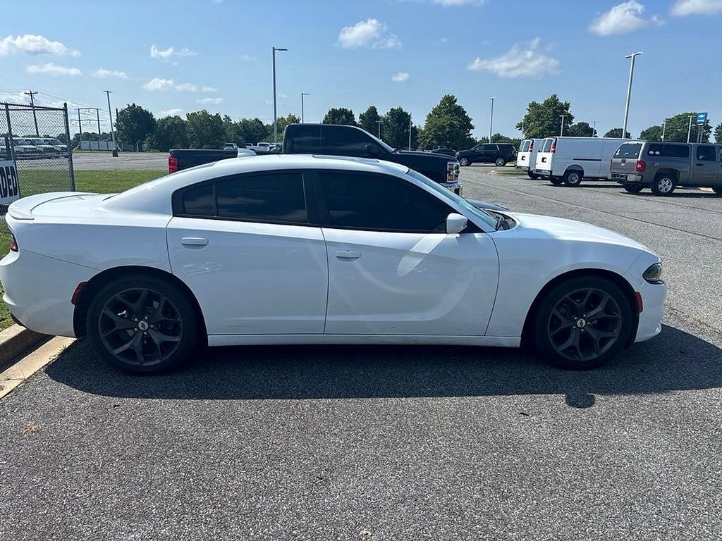2017 Dodge Charger SXT RWD