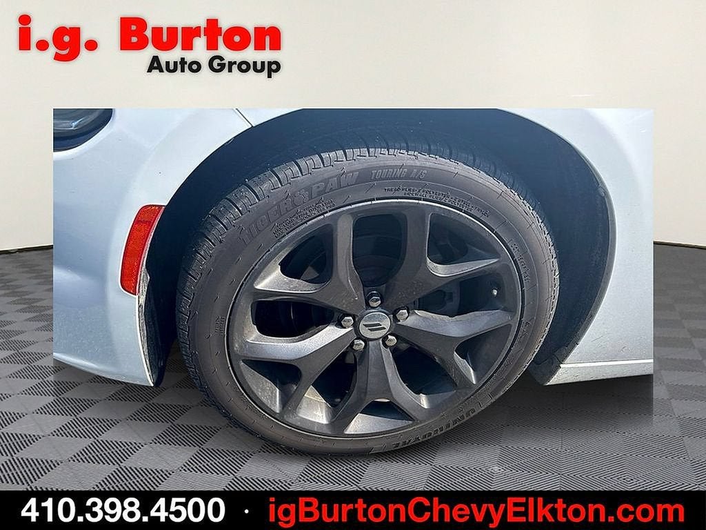 2017 Dodge Charger SXT RWD