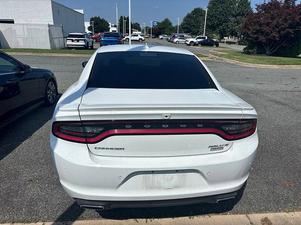 2017 Dodge Charger SXT RWD