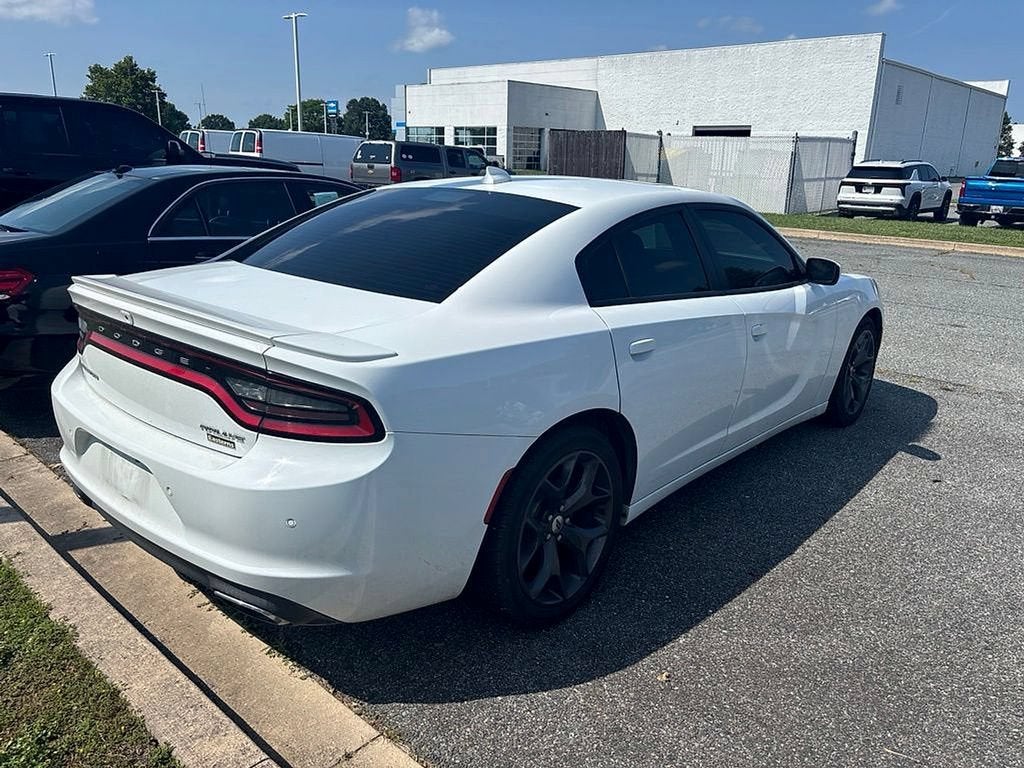 2017 Dodge Charger SXT RWD