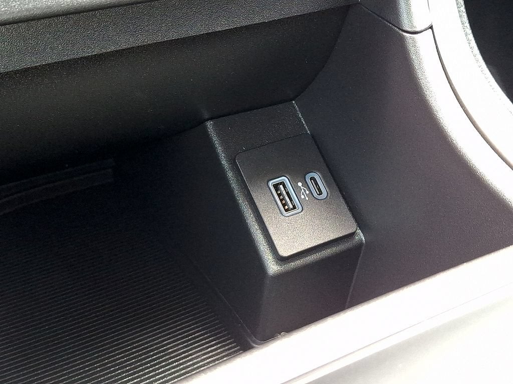 2023 Ford Edge SE