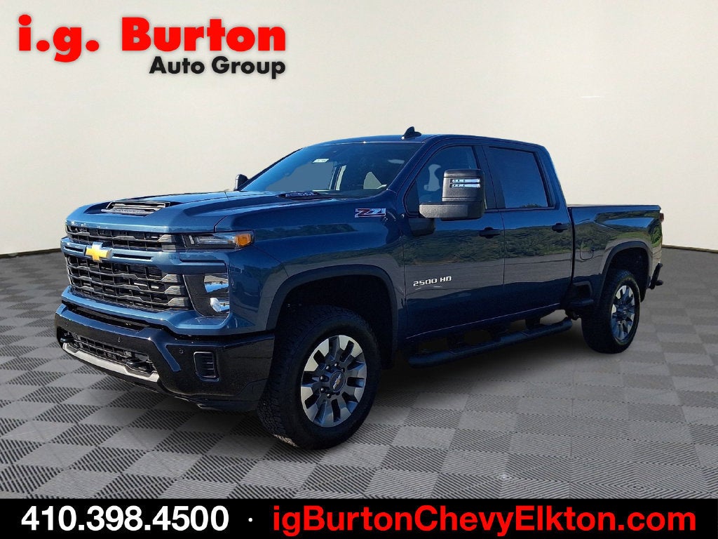2026 Chevrolet Silverado 2500 HD Custom - Photo 2