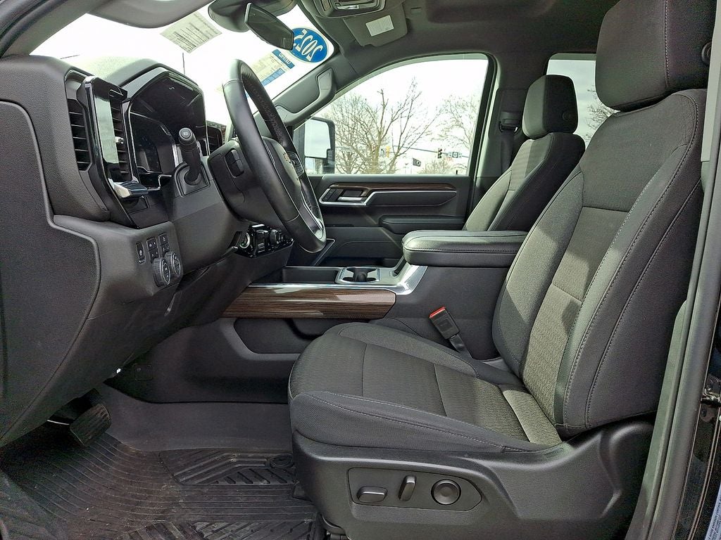 2025 Chevrolet Silverado 2500HD LT