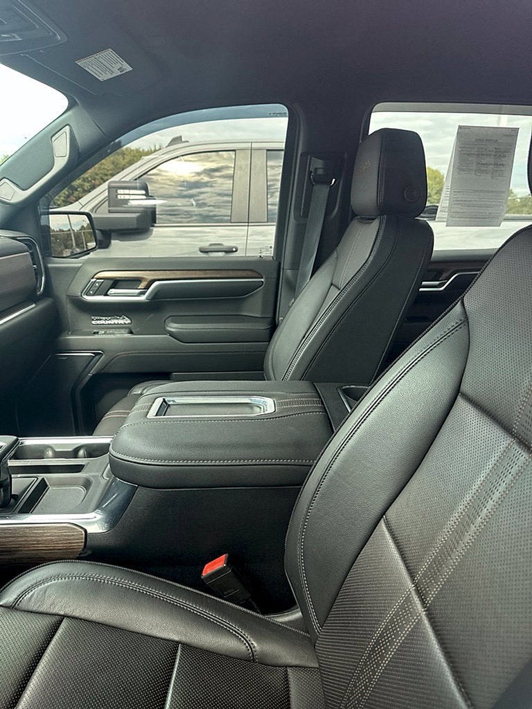 2022 Chevrolet Silverado 1500 High Country