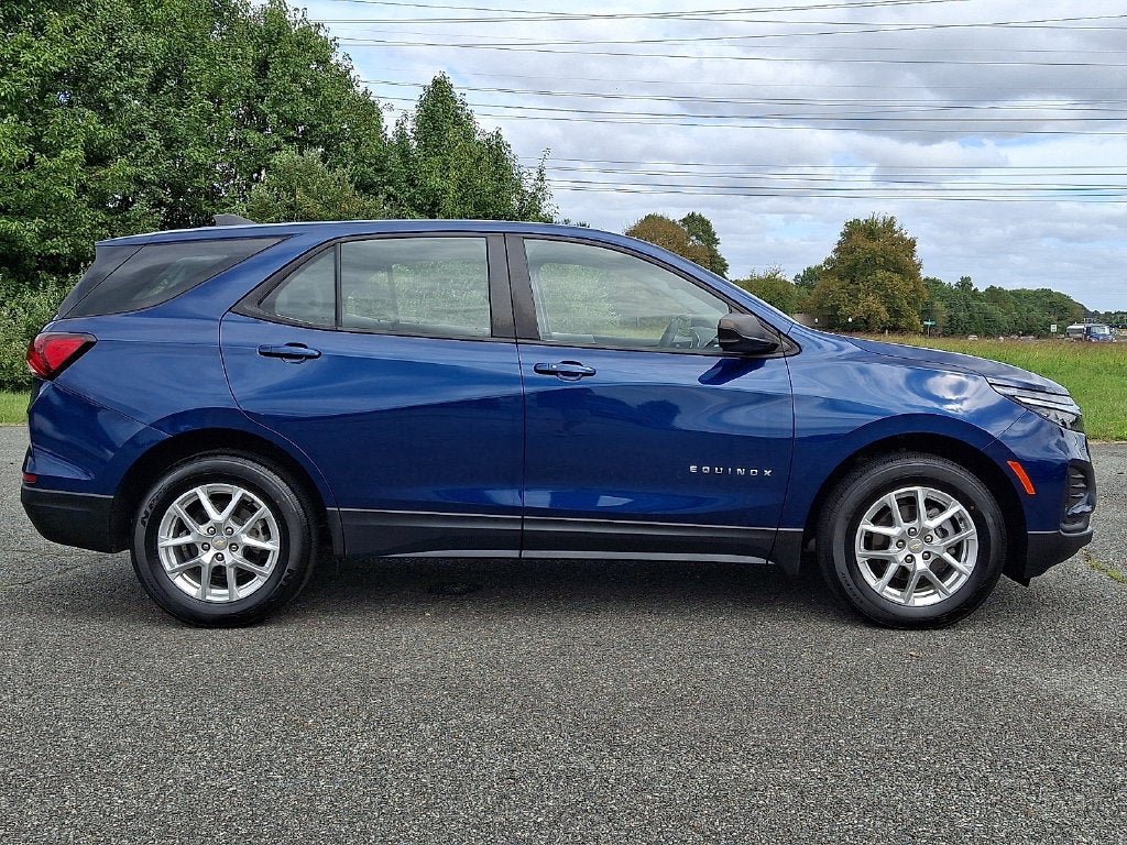 2022 Chevrolet Equinox LS