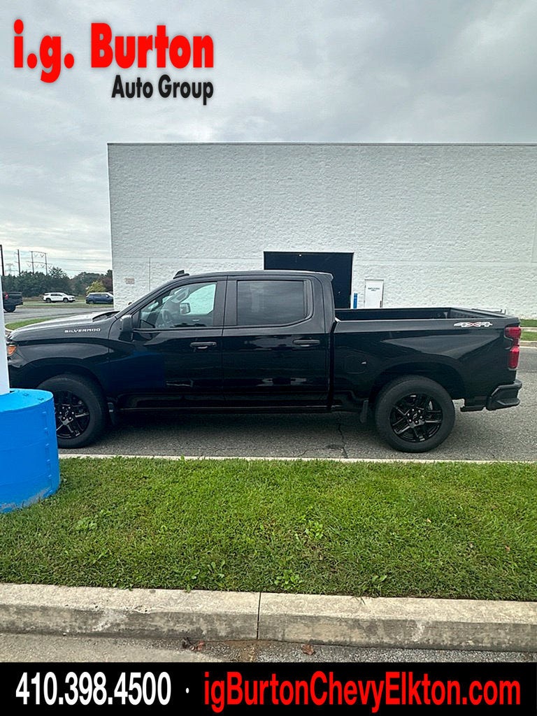 2023 Chevrolet Silverado 1500 Custom