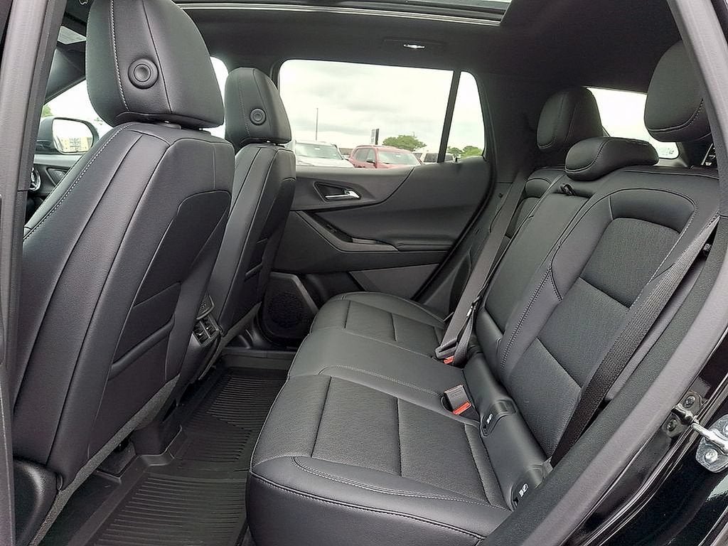 2027 Chevrolet Equinox LT - Photo 6