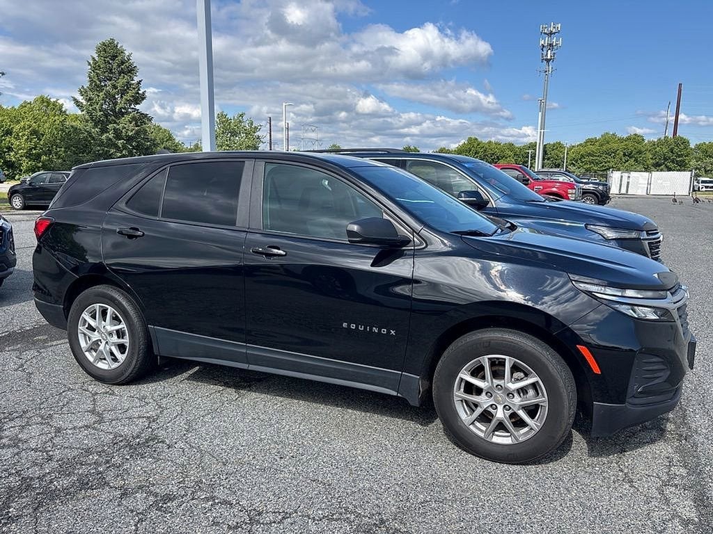 2023 Chevrolet Equinox LS