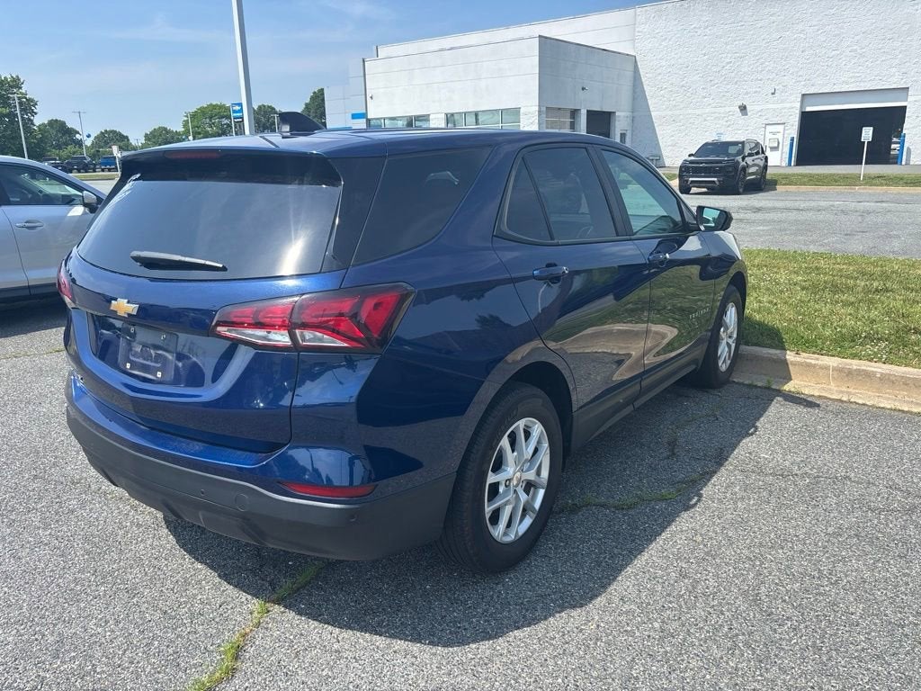 2023 Chevrolet Equinox LS