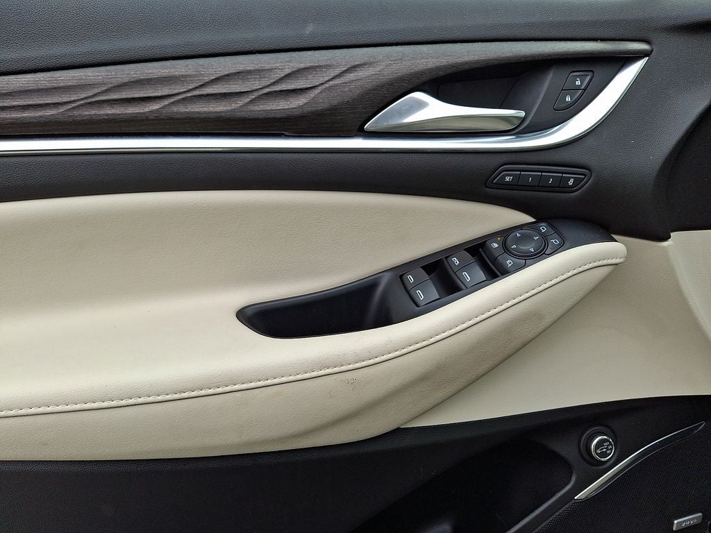 2023 Buick Enclave Avenir