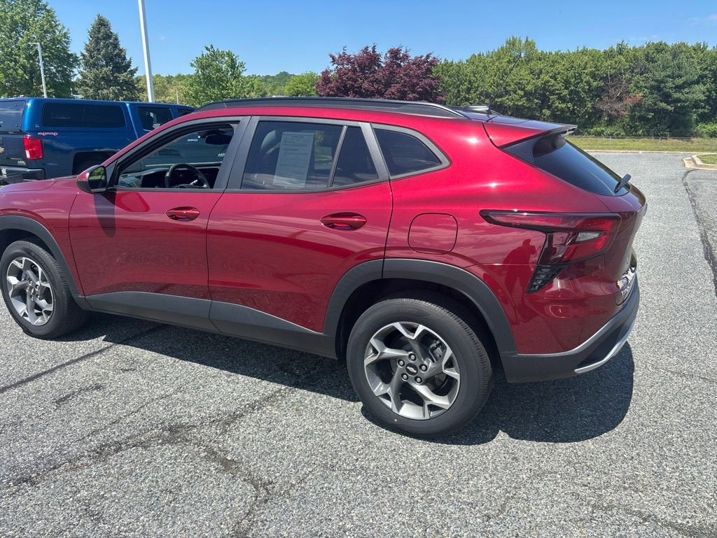 2024 Chevrolet Trax LT