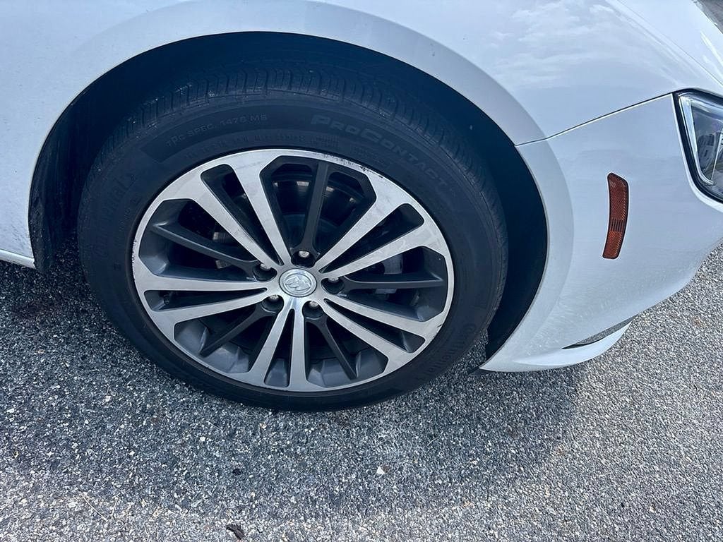 2019 Buick Regal Sportback Essence
