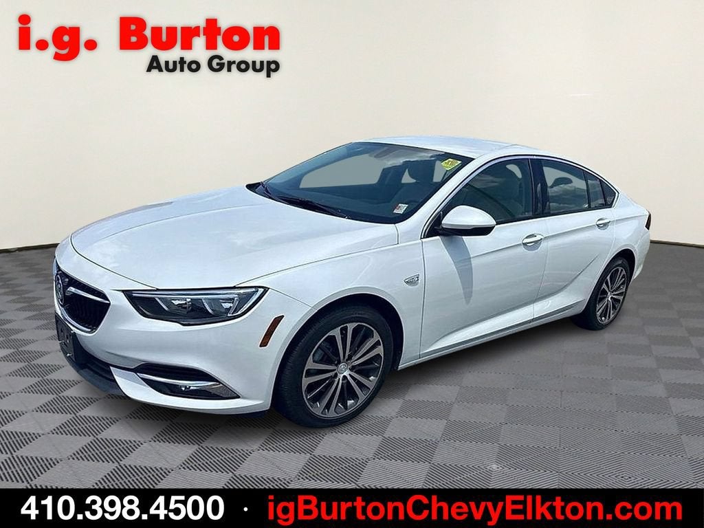 2019 Buick Regal Sportback Essence