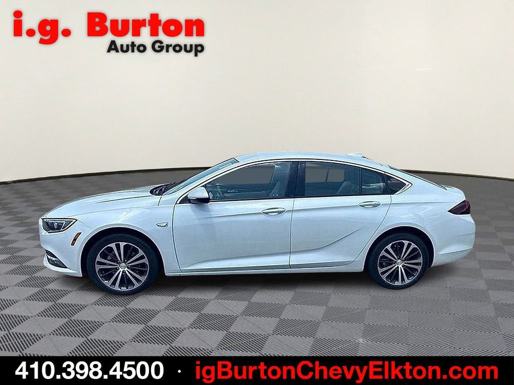 2019 Buick Regal Sportback Essence