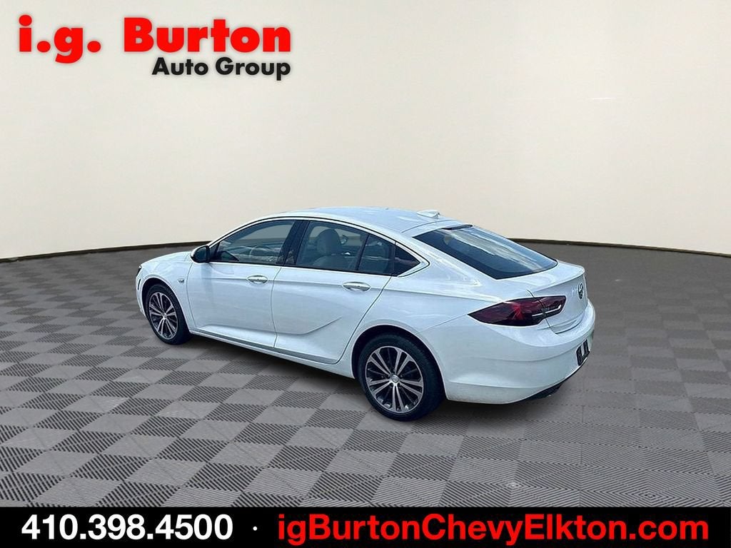 2019 Buick Regal Sportback Essence