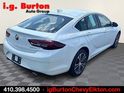 2019 Buick Regal Sportback Essence