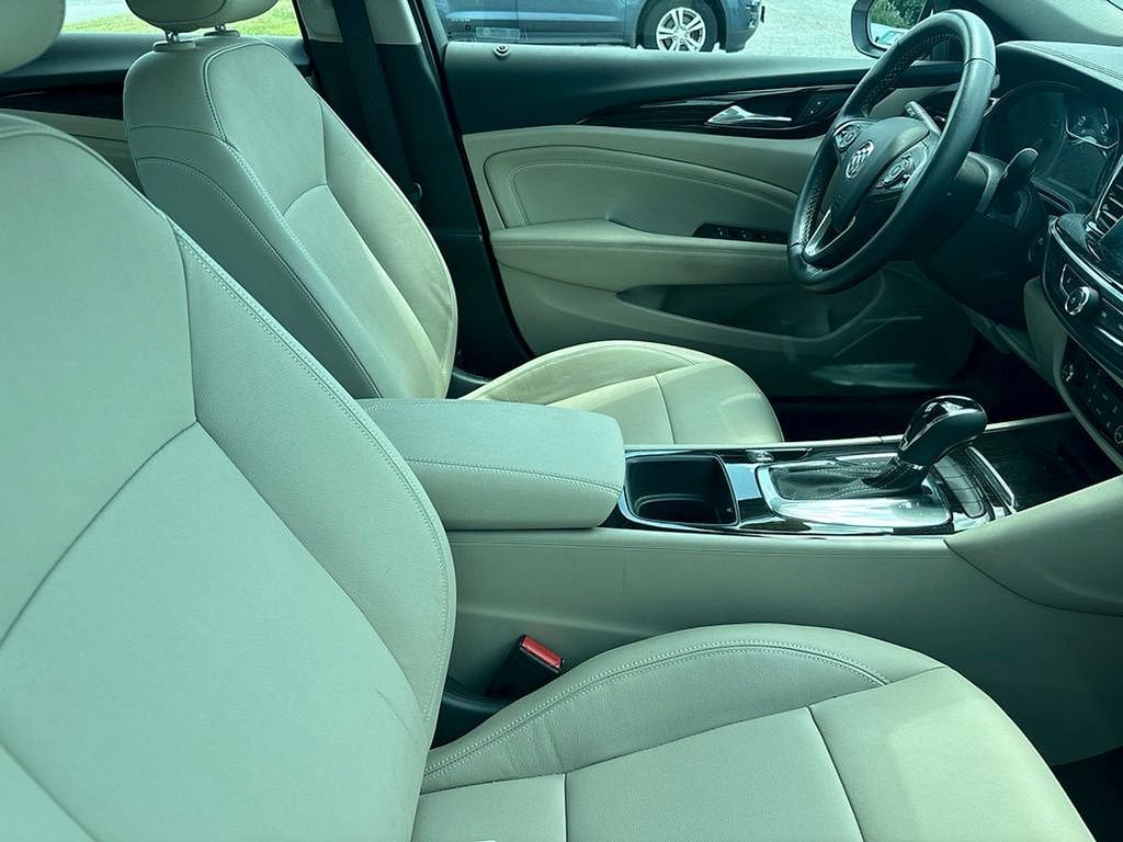 2019 Buick Regal Sportback Essence